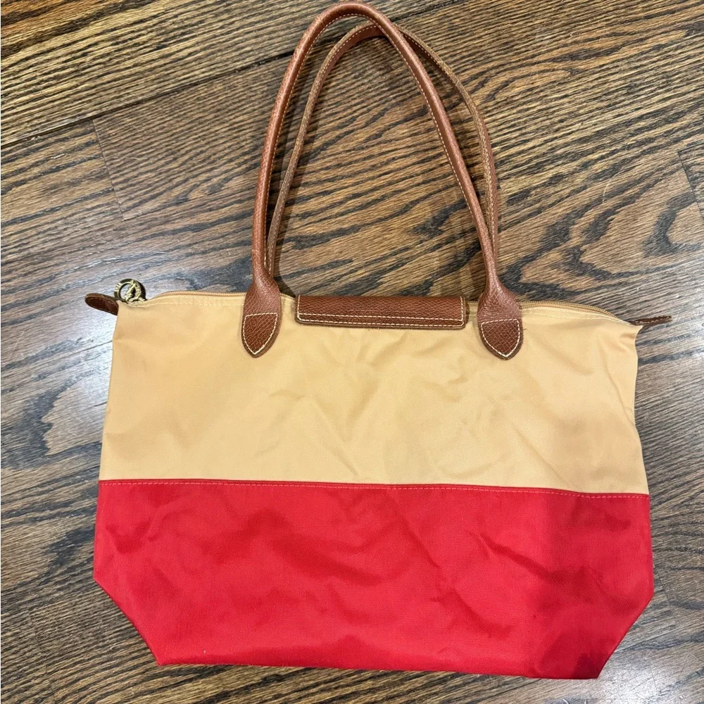 Stylish Red and Tan Tote - Longchamp Paris - Picture 2 of 10